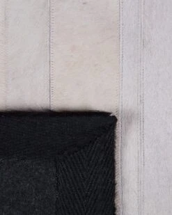 Matto Lehmännahka Musta/beige DALYAN Useita Kokoja -MattoMoodi kauppa undef src sa picid 689354 type whitesh image