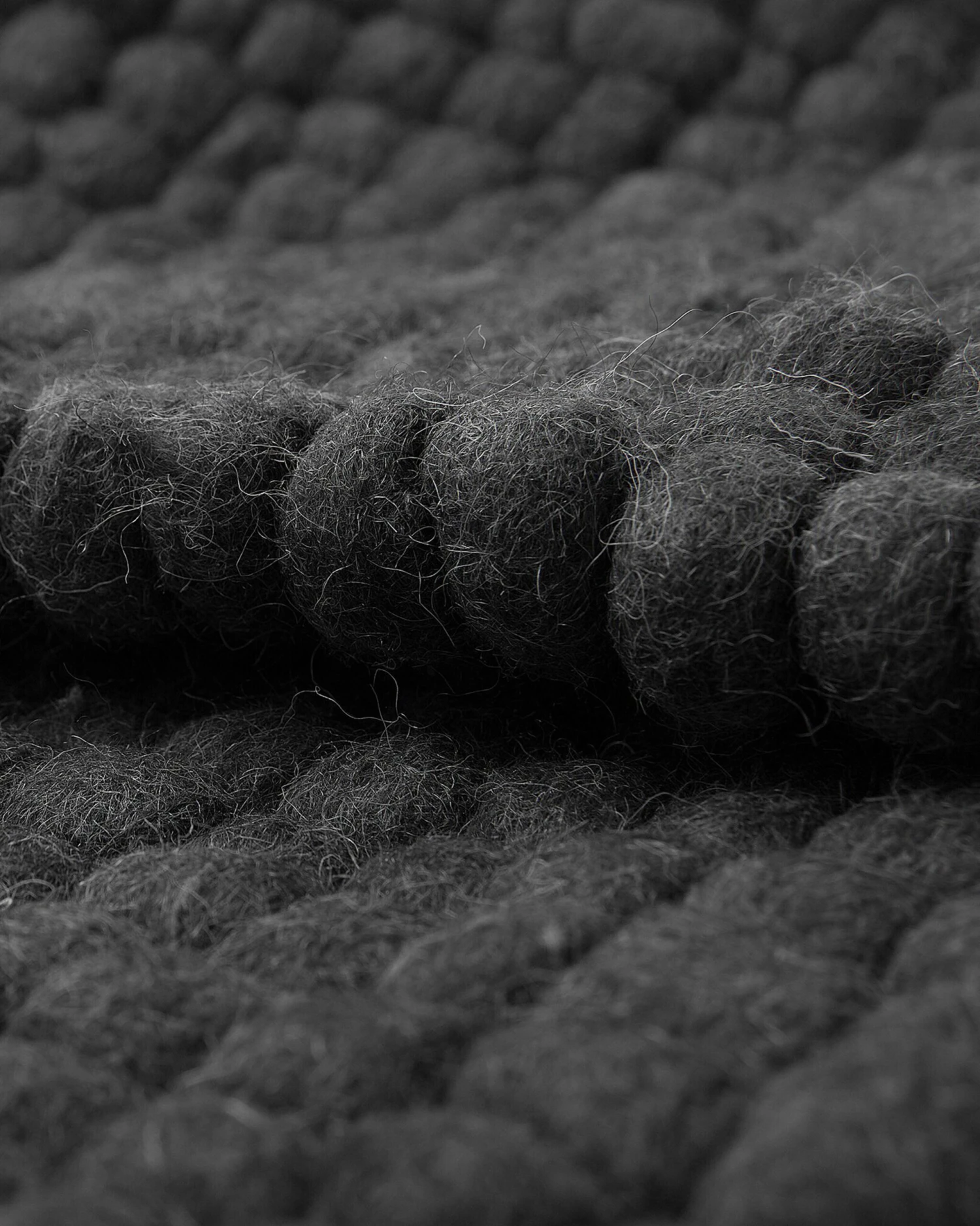 Matto Villa Tummanharmaa 160 X 230 Cm AMDO - Image 6